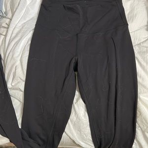 Lululemon Black wonder under leggings